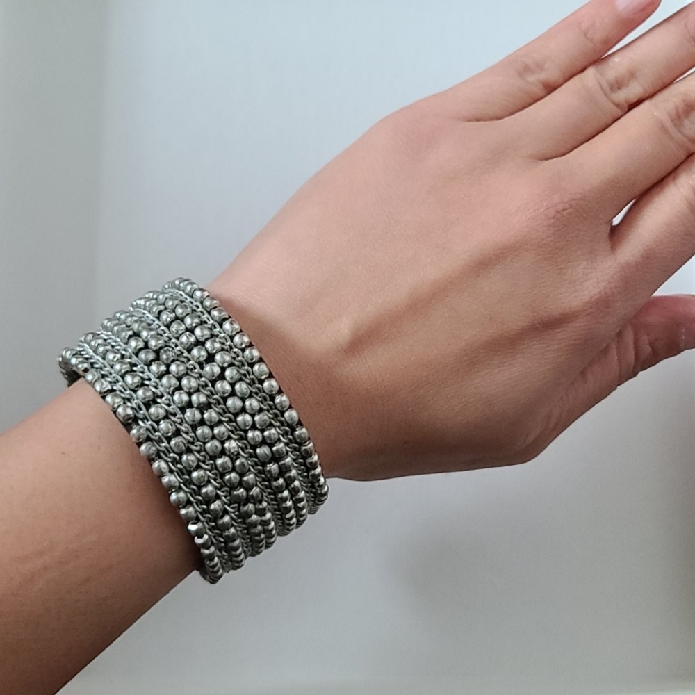 7/19 Metal beaded bracelet